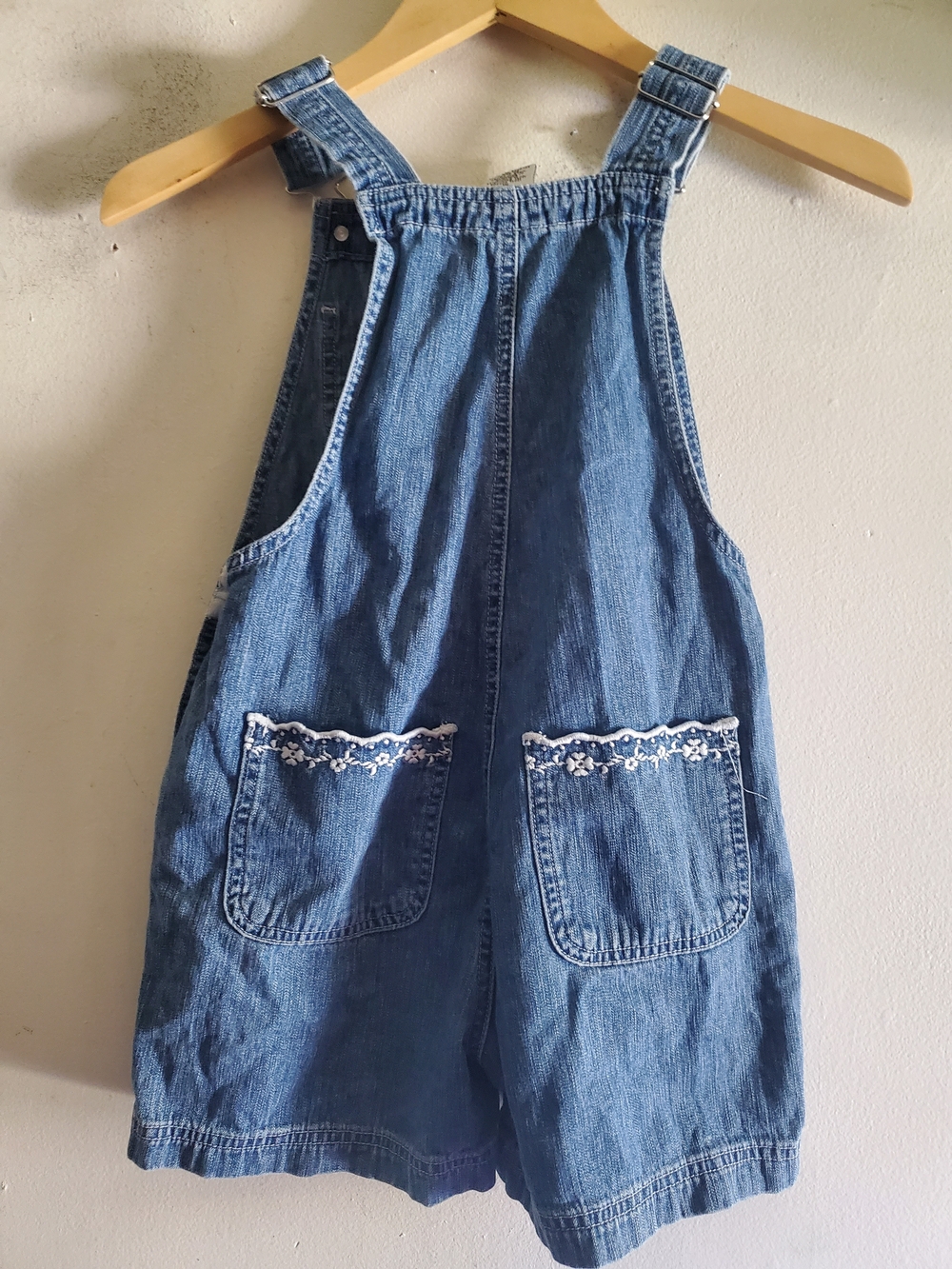 Warner Bros Tweety Short Overalls with Embroidered Accents - Picture 5 of 10